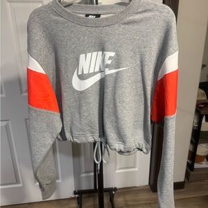 Nike Women's Gray and Coral Cropped Sweatshirt